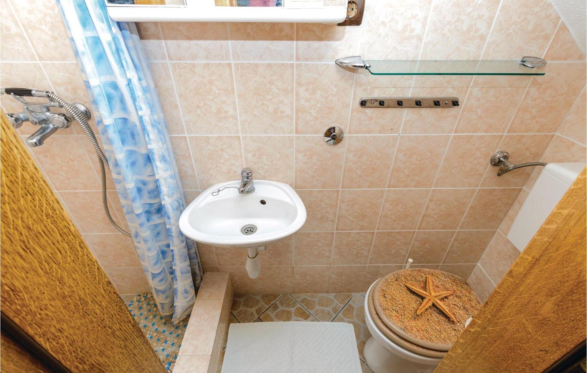 1 Bedroom Gorgeous Home In Slivno Клек Экстерьер фото